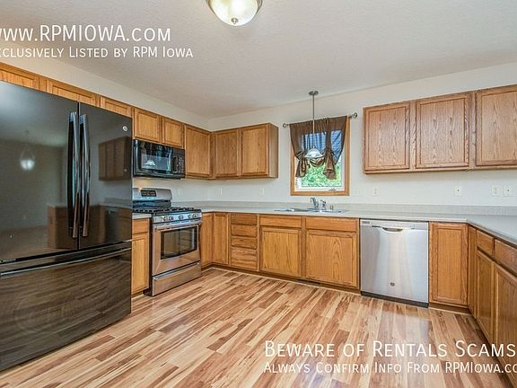 5th image of 509 SE Lowell Dr