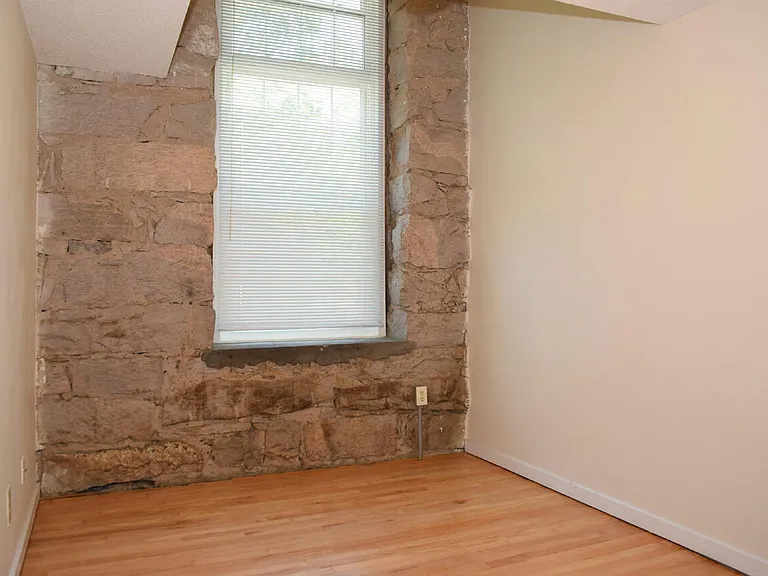 1500 River Mill Dr #312 — Photo 23