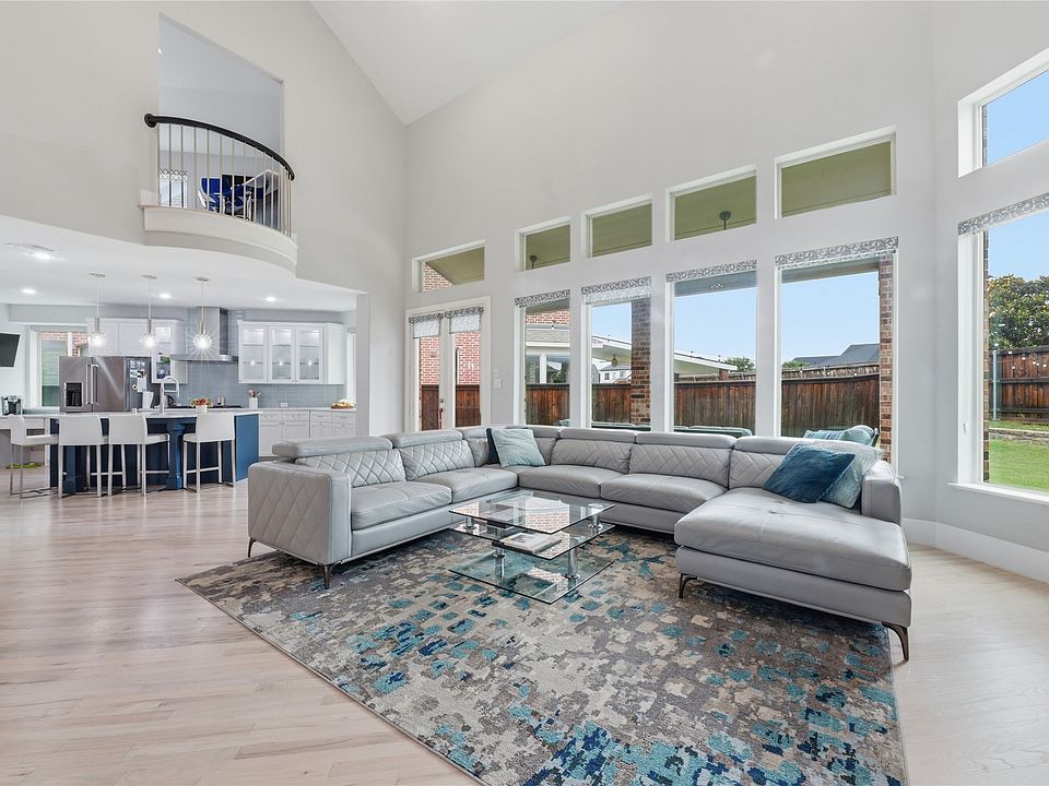 1st image of 2098 Hidalgo Ln