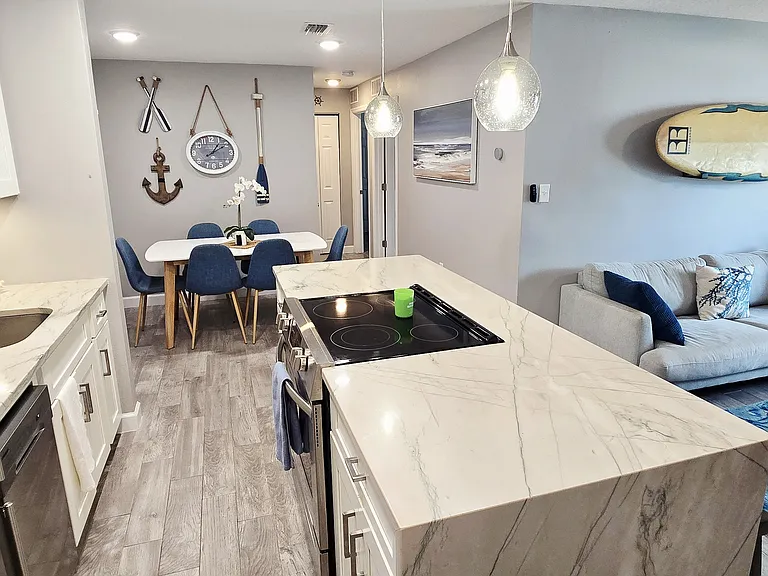 375 Polk Ave #A5 — Photo 4
