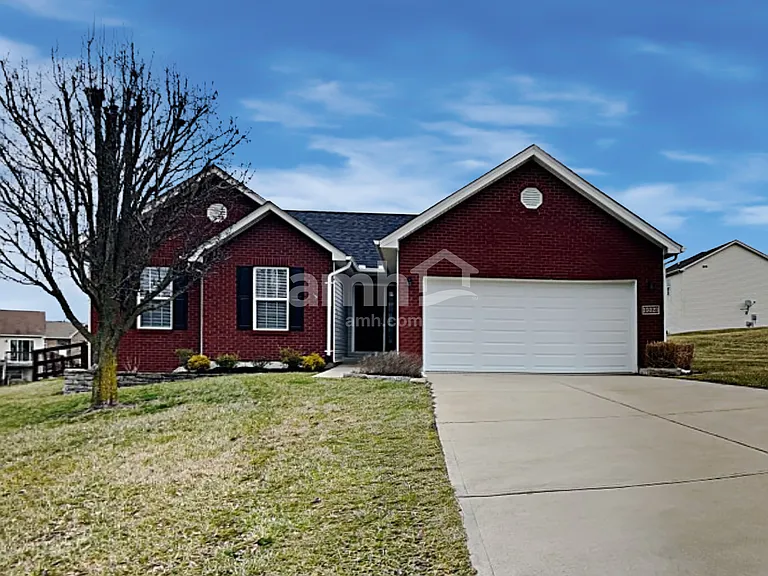 10323 Savannah Ct — Photo 1