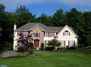 391 Deerwood Ln, Quakertown, PA 18951