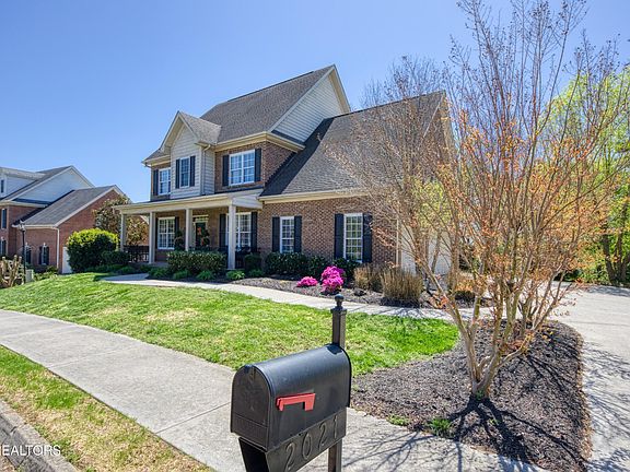 2nd image of 2021 Willow View Ln