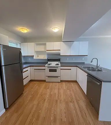3rd image of 106 Marina Bay Ct #1A