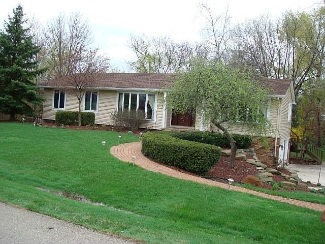 1st image of 45122 Byrne Ct