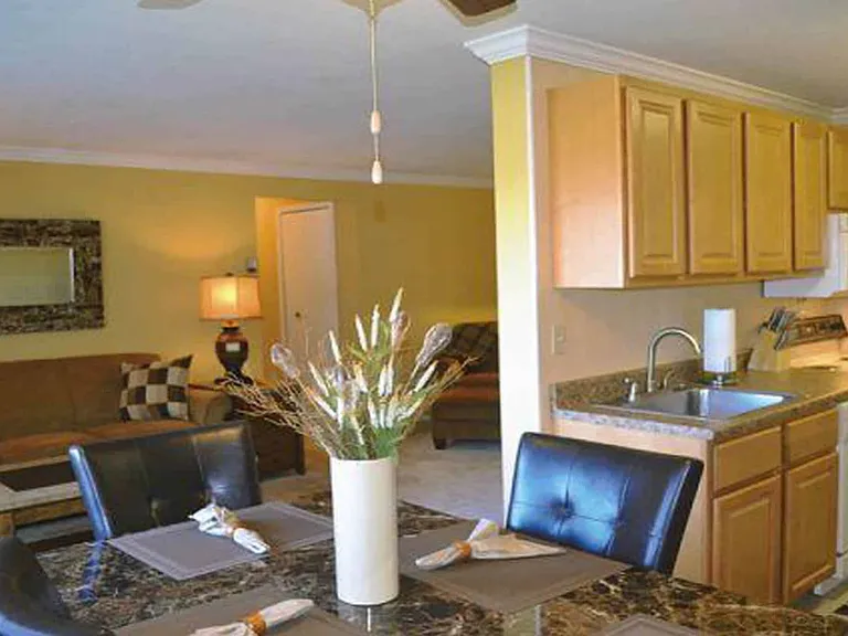 355496_furnished-apartment