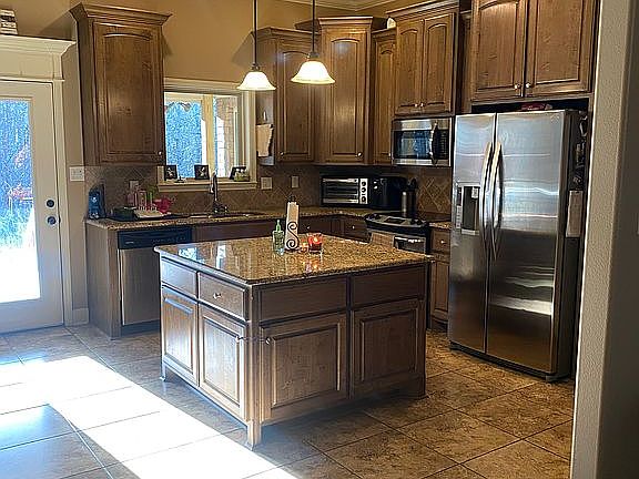 3rd image of 6414 Black Stone Dr