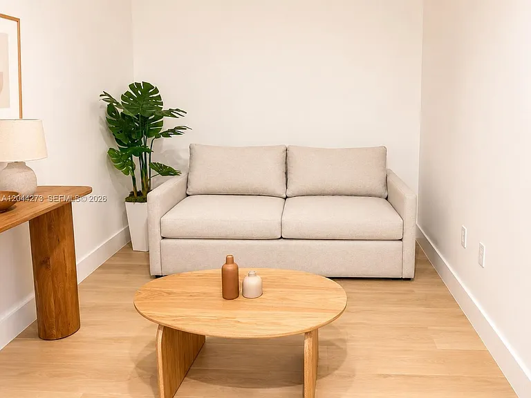 90 NE 32nd St #205 — Photo 17