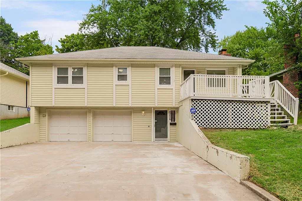 4 bed, 1841 sqft, $2,150 — Photo 1