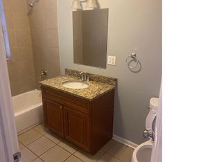 2507 E 77th St, Chicago, IL 60649