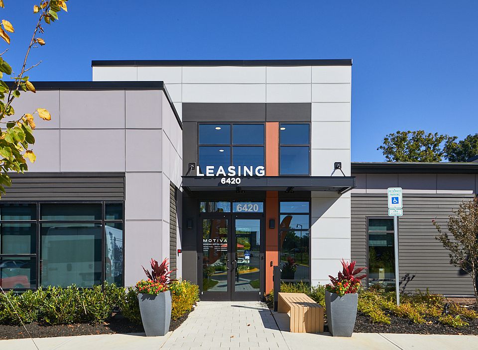 Building Photo 5