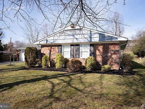 4th image of 15706 Presswick Ln