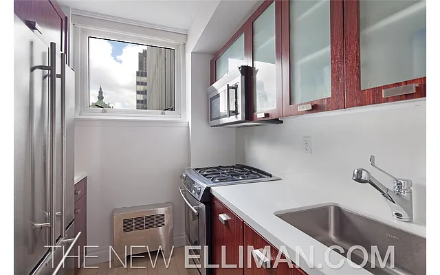 Sold by Douglas Elliman | media 22
