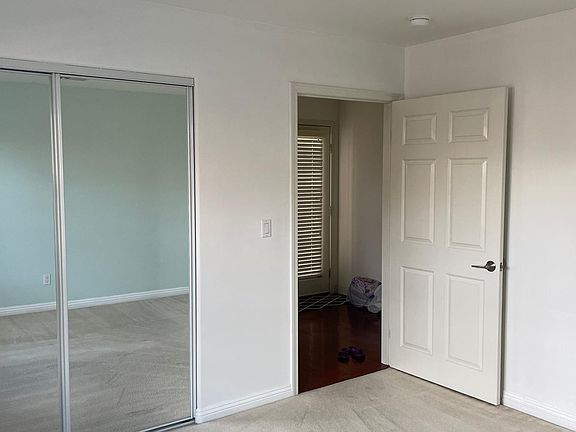 5th image of 9008 Garrett St