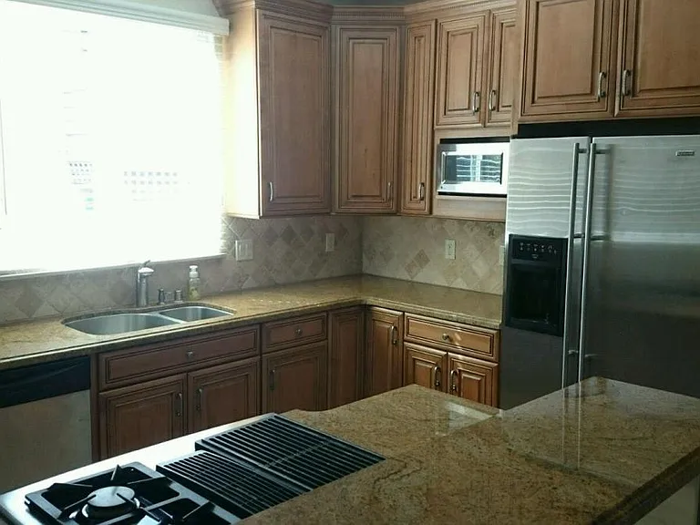 423 Dela Rosa Ave — Photo 3