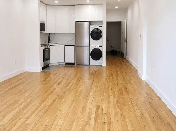 597 Grand Avenue image 1 of 3