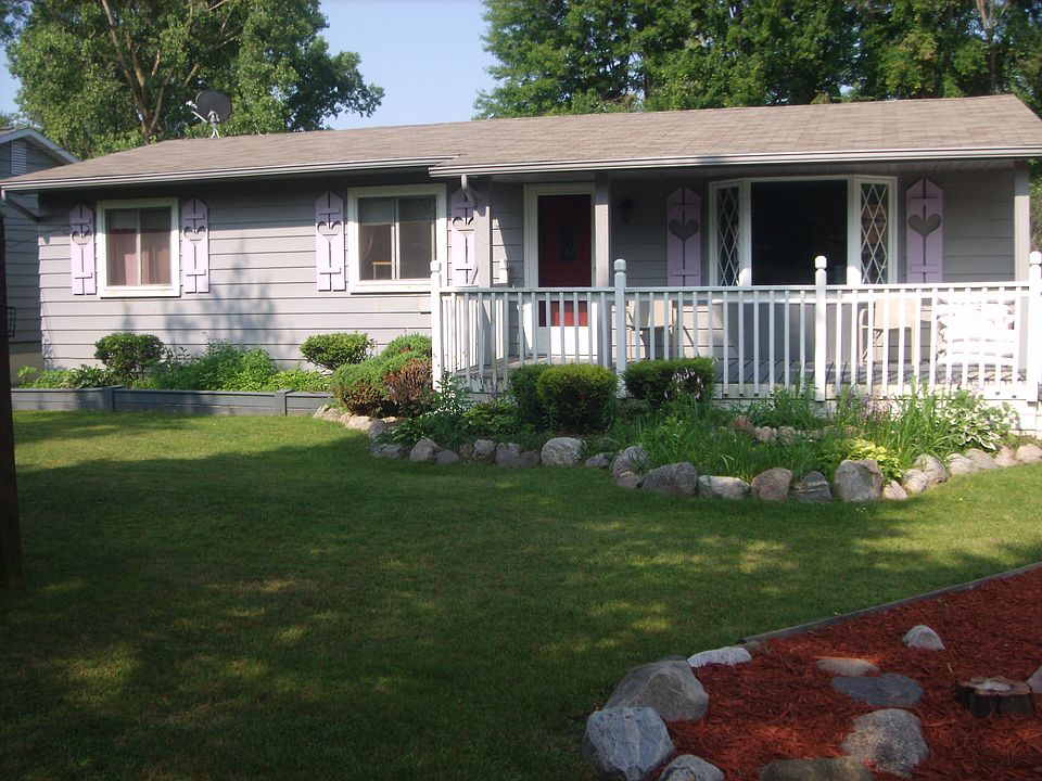 2407 Stockbridge St. 
