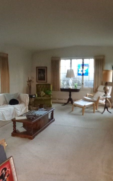 2nd image of 2600 E Menlo Blvd