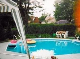 436 Mapleview Rd, Cheektowaga, NY 14225