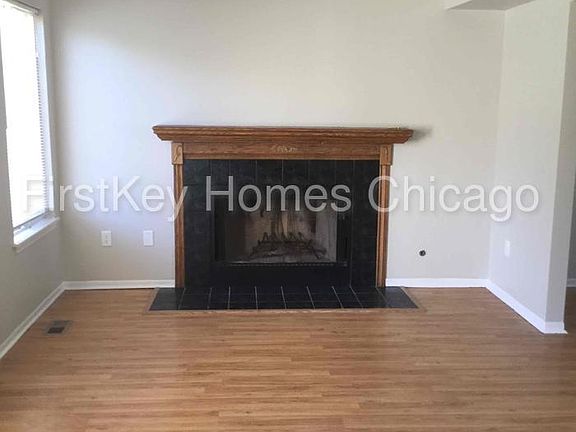 3rd image of 20861 W Ames Ct