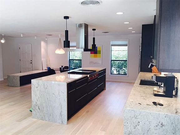 4th image of 908 Beverly Garden Dr