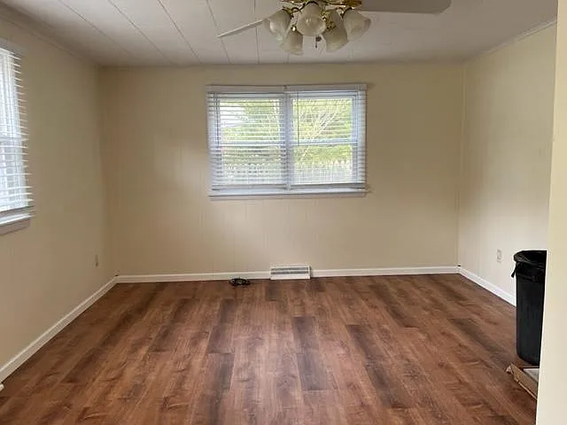 209 Haines Ave — Photo 9