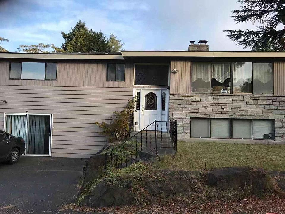 1st image of 12012 38th Ave NE