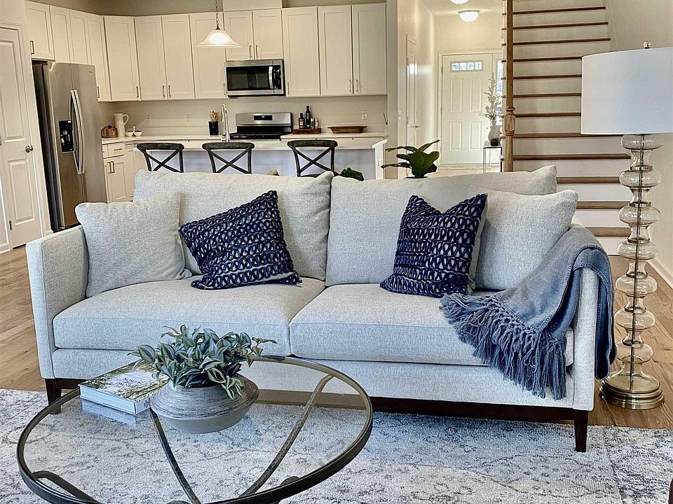 1st image of 280 HUDSON View
