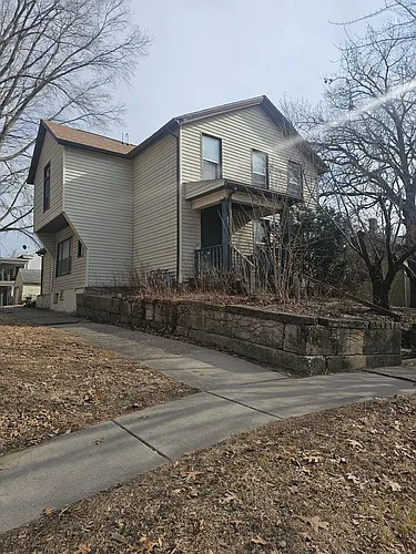 929 Bridge Ave Photo 1