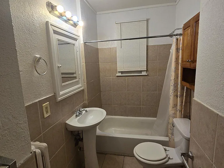 3312 E Manhattan Blvd #3 — Photo 10