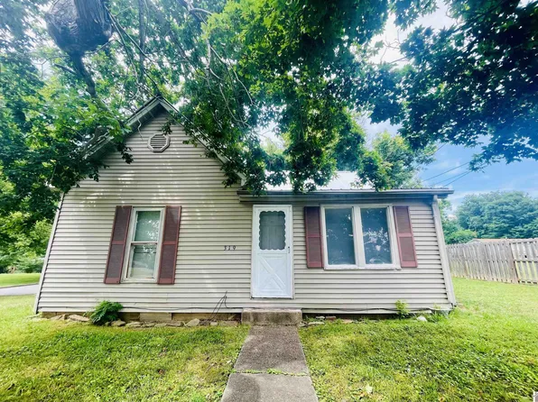 319 W Gum St, Marion, KY 42064