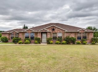 3902 Victory Ct, Midlothian, TX 76065