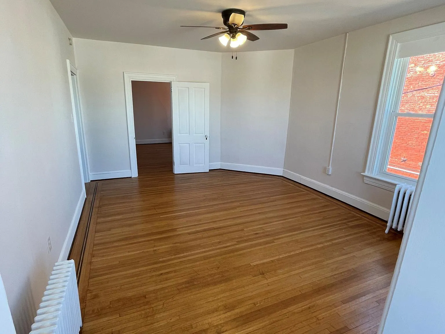 1012 E Market St — Photo 4