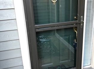 385 White Oak Ln, Barrington, IL 60010