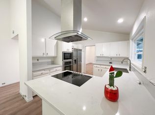 5885 Honors Dr, San Diego, CA 92122