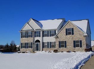 304 Brittany Ct, Granville, OH 43023