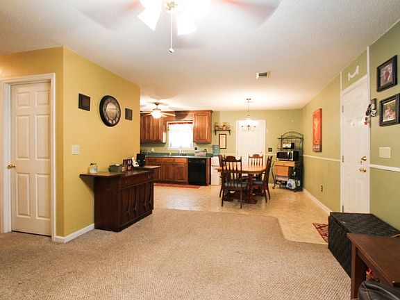 3rd image of 3419 NW Evergreen Oak Pl
