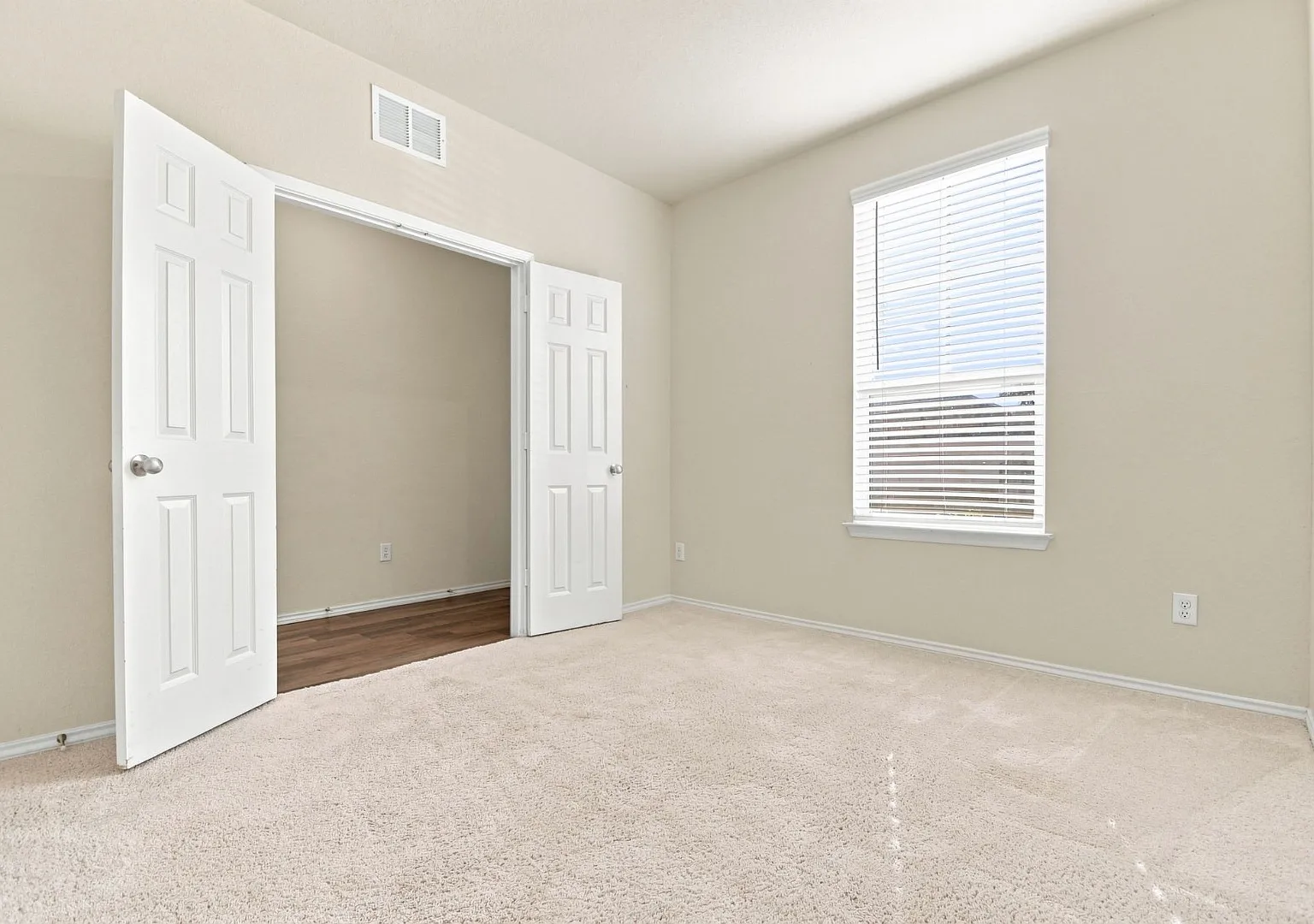 New Construction! 4-Bed 3-Bath Home in Winding Brook Community! Available Now! — Photo 4