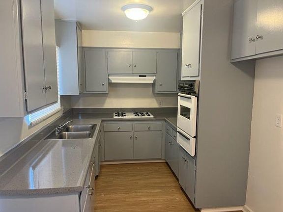 3rd image of 14360 Alburtis Ave APT 3
