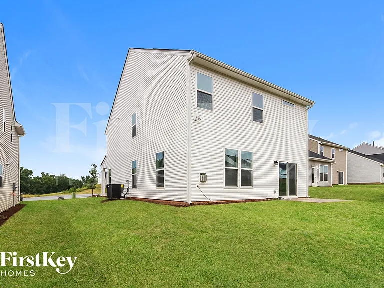 625 Goldburn Way — Photo 17