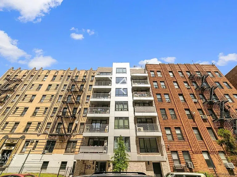 39 E 21st St #2D — Photo 15