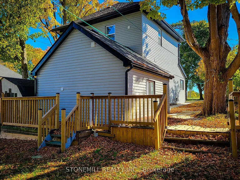 727 College Ave — Photo 24