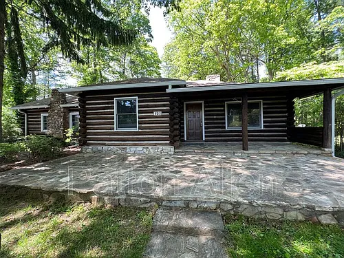 133 Springside Rd Photo 1
