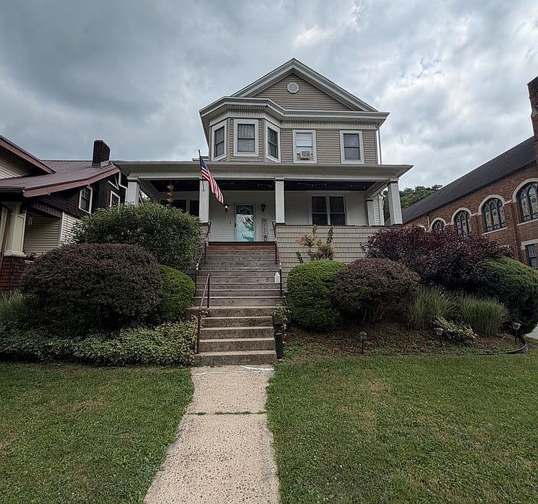 1st image of 1500 Warwood Avenue