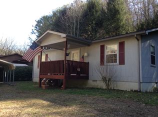 174 Spring St, Ellijay, GA 30540