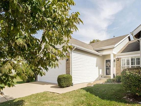 2nd image of 3209 Country Hollow Dr