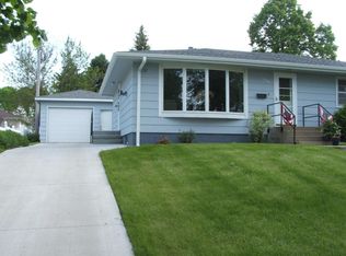 1005 W Ash Ave, Mitchell, SD 57301