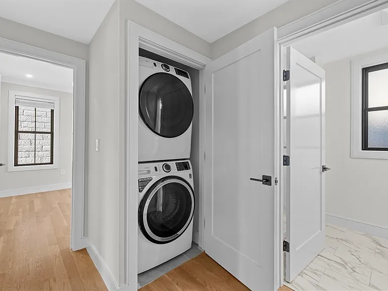 279 Lamartine St #3 — Photo 12