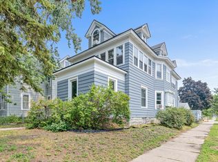 2557 Dupont Ave S, Minneapolis, MN 55405