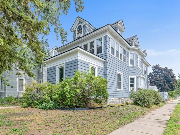 2557 Dupont Ave S, Minneapolis, MN 55405